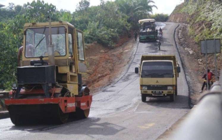 jalan penghubung Kubar Mahulu, pembangunan jalan Kaltim, proyek jalan Kutai Barat, infrastruktur Kaltim, BBPJN Kaltim