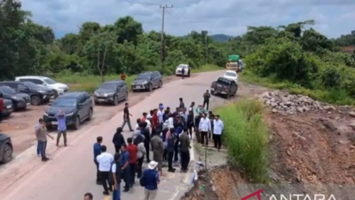 Gubernur Kaltim Ancam Hentikan Tambang PT KPC Jika Jalan Nasional Sangatta–Bengalon Tak Segera Diperbaiki