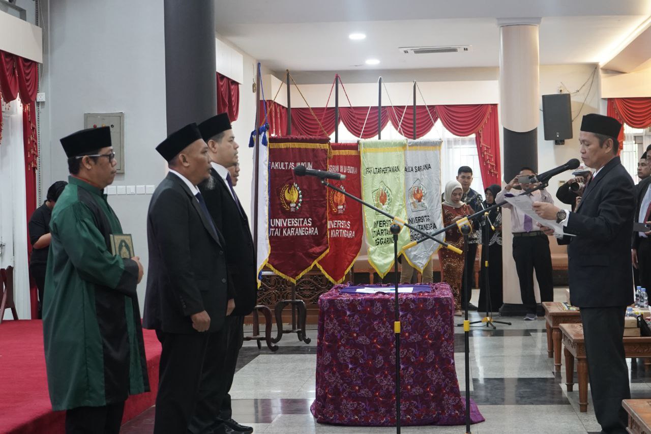 Ince Raden Dilantik sebagai Rektor Unikarta, Ada Wajah Baru di Posisi Wakil Rektor
