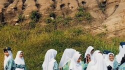 Longsor Ancam Aktivitas Siswa di SMPN 3 Gunung Tabur