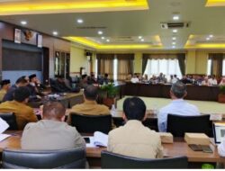 Diusir OIKN, Pedagang Warung Kuliner di Jalur Bukit Soeharto Mengadu ke DPRD Kukar