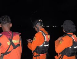 Kapal Nelayan Terbalik di Muara Manggar, 1 Korban Hilang