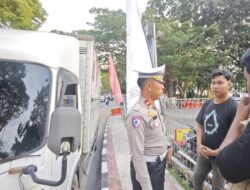 Satlantas Polresta Samarinda Tindak Truk R6 yang Melintas di Mahakam IV, Pengemudi Diberi Sanksi