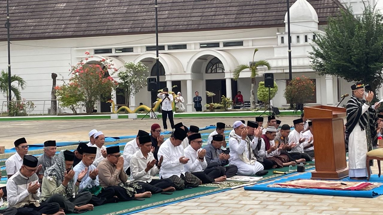 Jelang Erau 2026, Kesultanan Kukar Gelar Salat Istisqa dan Haul Jamak di Kedaton