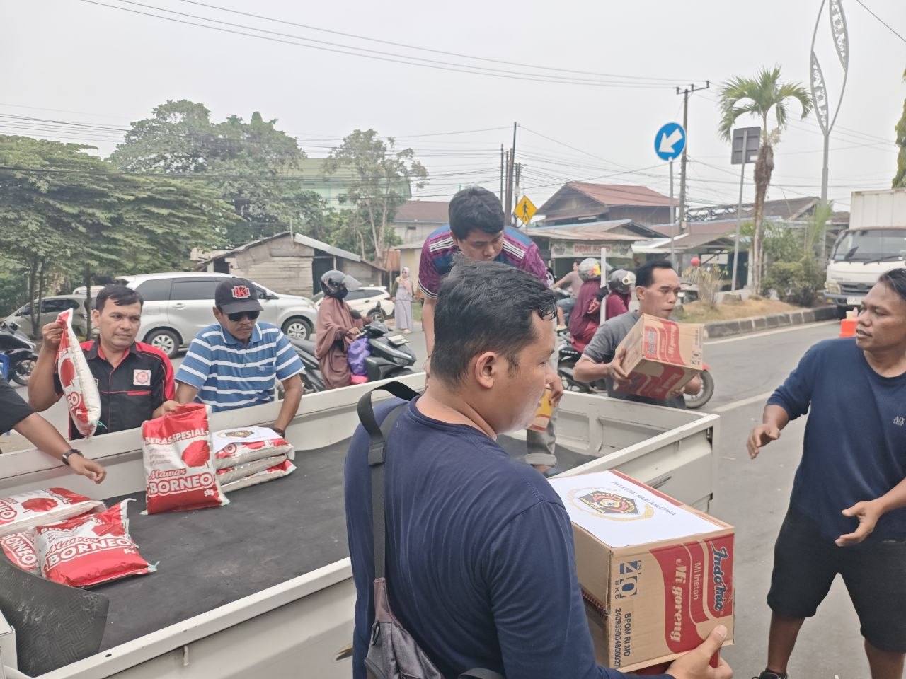 Bantuan Kian Banyak Berdatangan untuk Korban Kebakaran Jalan AM Alimuddin