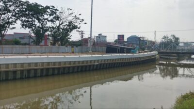 Sisi Ujung Taman Musik Tenggarong Amblas akibat Kemarau Panjang, Dinas PU: Bukan Kesalahan Konstruksi